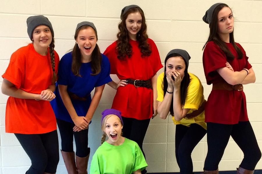 Sophomores (from left) Madison Hagen, Caroline Poole, Olivia Perry, Nora Bill, McKenzie Johnson and Catherine Dorr dress up as the seven dwarfs from Snow White for Character Day. 