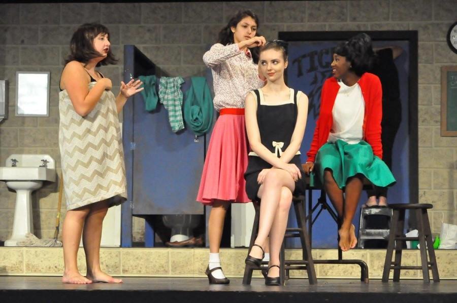 The junior cast, including juniors Devin Fourqurean, Jillian Ruvalcaba, Nora Bill and senior Dominique Dawson, all brought something different to their characters and kept the audience laughing. 
