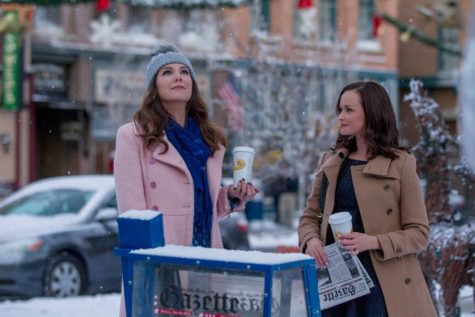 Famous mother-daughter duo Lorelai (Lauren Graham, left) and Rory (Alexis Bledel) reunite, coffee in hand, under a fresh snowfall. In the new series viewers saw Lorelai’s growth and accomplishments, but the same can’t be said for her daughter. 
