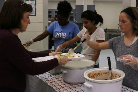 Club sponsor Cheryl Clower helped her Family, Career and Community Leaders of America (FCCLA) members prepare teacher dinner boxes for the Mama Mia fundraising event on Feb. 16. The annual event consisted of an Italian dinner held in Clowers’ room which was decorated to resemble an authentic restaurant. The doors opened at 5:30 p.m.