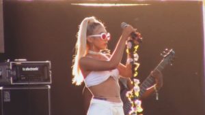 Kali Uchis is a dreamy, multi-dimensional singer that embraces her latinidad and feminist values. Uchis and Princess Nokia are two inspirational idols for minority girls and girls of color who teach audiences to celebrate their heritage and womanhood in empowering songs and projects. 