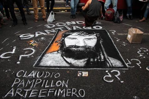 This is the picture used when people would protest for Santiago Maldonado. His picture and the sentence “Where is Santiago Maldonado?” would be drawn, spray-painted, printed, and written all over Argentina.