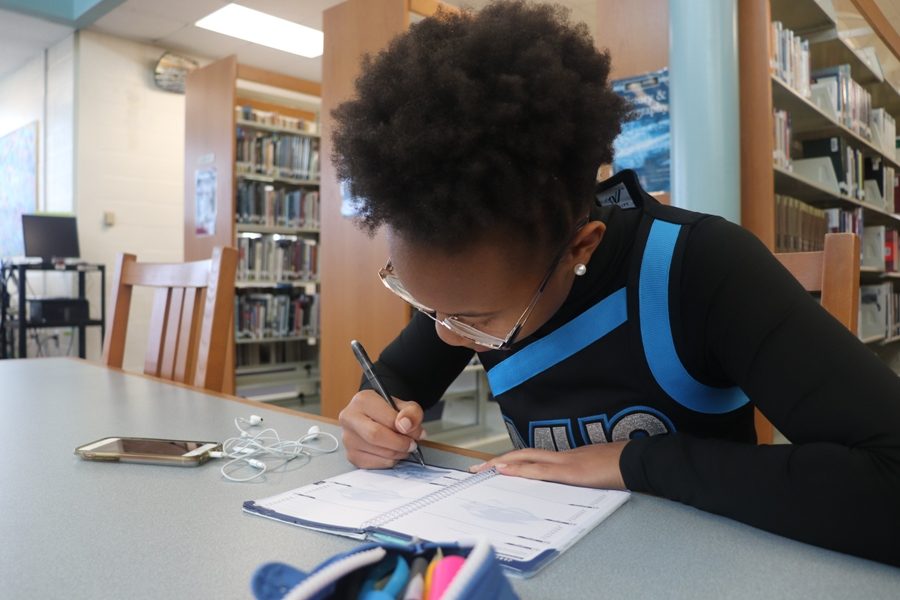 Starr’s Mill student plans her studying schedule to prepare for finals. Writing out a schedule is the easiest way to stay organized and eliminate the stress of fitting tasks into a busy day. 