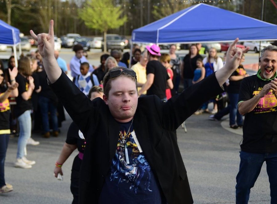 This year, Jesus Prom will be held on March 16 at Legacy Christian Church. Dinner, carnival games, and dancing will be the highlight of the night as hundreds of guests are expected to attend. 