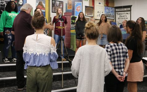 Choral students in Dr. Odom’s class prepare for the Veteran’s choral concert. The choral department will perform to honor military veterans in their upcoming concert on Oct. 2 in Willie Duke Auditorium. 