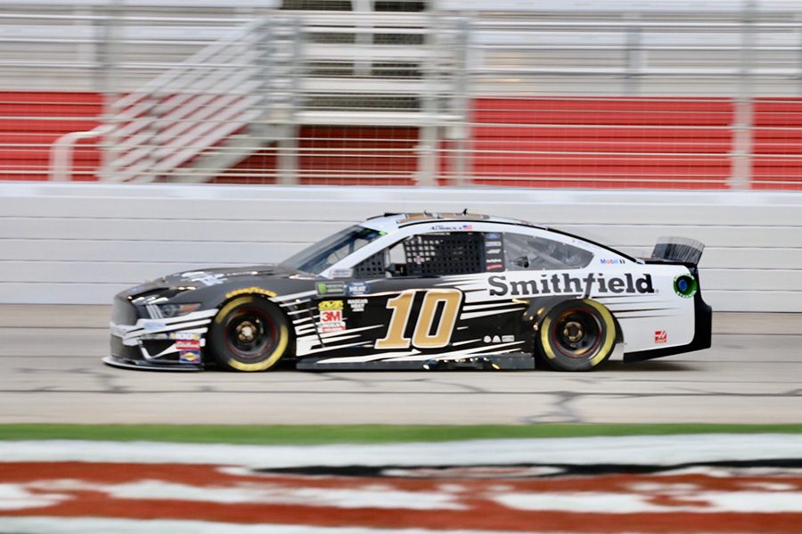 Aric+Almirola%2C+driver+of+the+No.+10+Smithfield+Ford+for+Stewart-Haas+Racing%2C+won+the+pole+with+a+time+of+30.550+seconds.+He+lead+a+pack+of+Fords+that+crowded+the+top+five+spots%2C+with+Denny+Hamlin%E2%80%99s+No.+11+FedEx+Ground+Toyota+for+Joe+Gibbs+Racing+being+the+only+non-Ford+top-five+finisher.