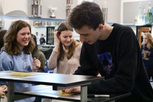 Musician Ethan Sak performs for fine arts students at Starr’s Mill on Wednesday Feb 13. Sak came to talk to students about his career in music and what they need to do to make it in the performing arts industry. 