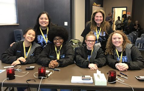 Deaf and hard of hearing academic bowl team competes at region.