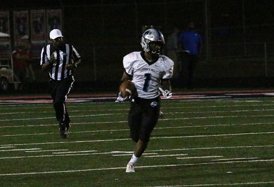 Senior Kalen Sims runs the ball against Sandy Creek. Sims and senior Ben Bodne have combined for 1,424 yards and 16 touchdowns on the season. The rest of the backs have to continue their strong play over the last two games in order to beat Riverdale for the region championship. Defensively, the team needs to keep their momentum against a tough Raider offense that’s averaging 37 points a game.