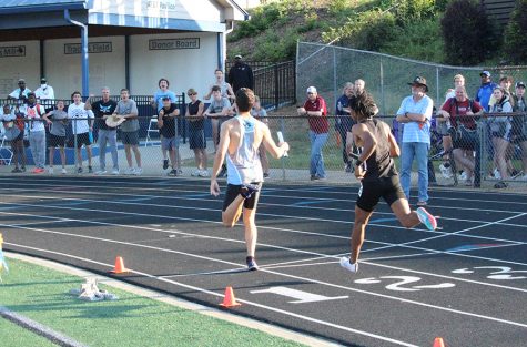 Senior sprinter and anchor leg Will Knowlton crosses the finish line at the end of the boys 4x400 meter relay. The track team competed last Saturday in the Sectional B meet, which consisted of regions 2, 3, 6, and 7, sending 21 entrants from Starr’s Mill to state. One of those entries was the boys 4x400 relay team, who won their event with a time of 3 minutes and 21.29 seconds. “A lot of momentum going in [to sectionals], so today we wanted to keep up that mentality,” Knowlton said. “Just continue to do what we’ve been practicing. [Sectionals] is just a show of how we’ve practiced. We do practice perfectly, at high standards, so we knew it was going to replicate out on the field so we just wanted to do it how we practice.”