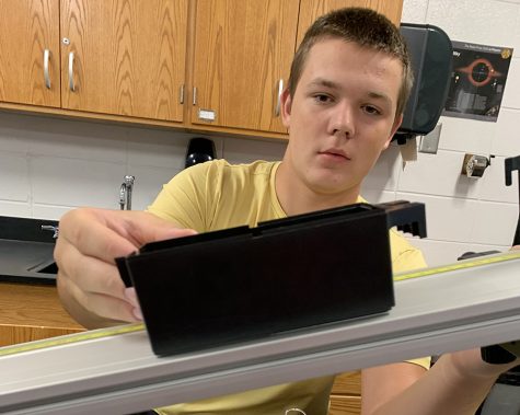 September 29, 2022 - Student in Nicholas Gillies’ fourth period AP physics class works on a friction lab. The basis of the lab was to find out the relationship between mass and coefficients of static and kinetic friction.