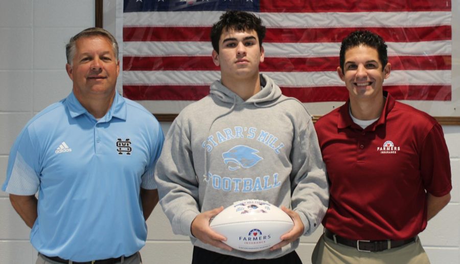 Sophomore Evan Bartek has been selected as the 15th Farmers Insurance Player of the Week for the fall sports season. Bartek was chosen by head coach Chad Phillips for his leadership.
