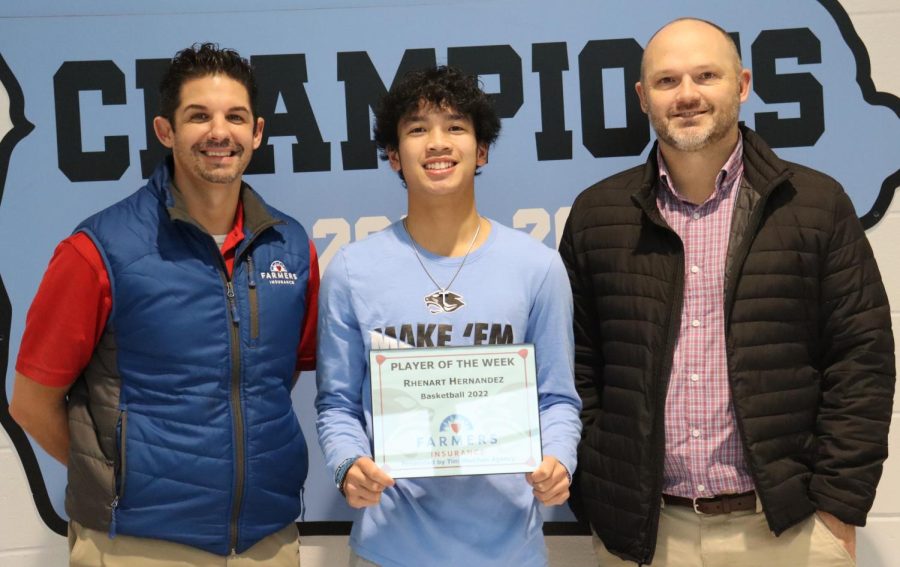 Junior Rhenart Hernandez has been selected as the fourth Farmers Insurance Player of the Week for the winter sports season. Hernandez was chosen by head coach Joshua Reeves for his work both offensively and defensively. 