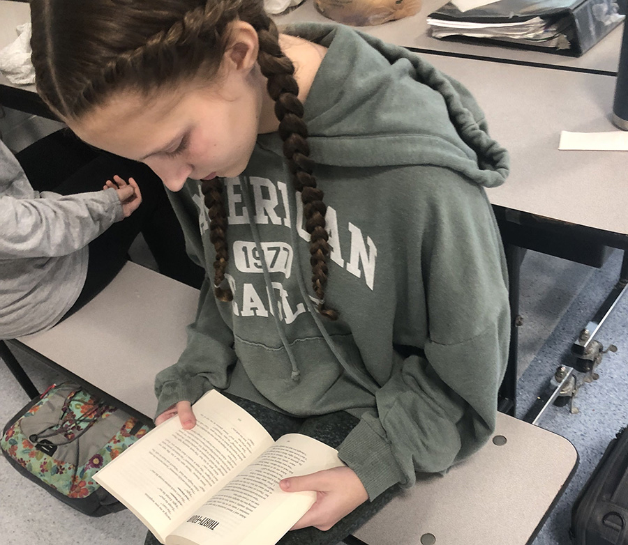Freshman Kimberly Palmer read “Shatter Me” by Tahereh Mafi. “Shatter Me” is about a girl discovering her abilities and herself.