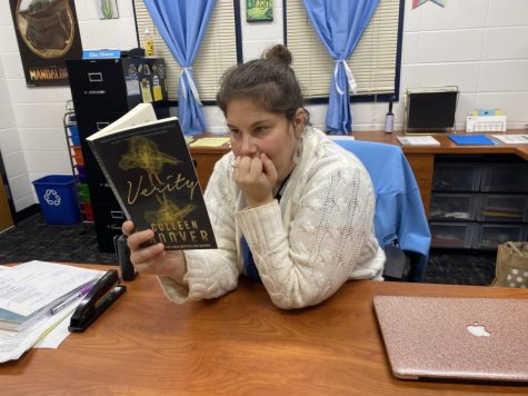 Assistant Principal Elise Heaton recently read “Verity” by Colleen Hoover. “Verity” is about an author who struggles with everything in her life, but then a miracle suddenly shows up. 