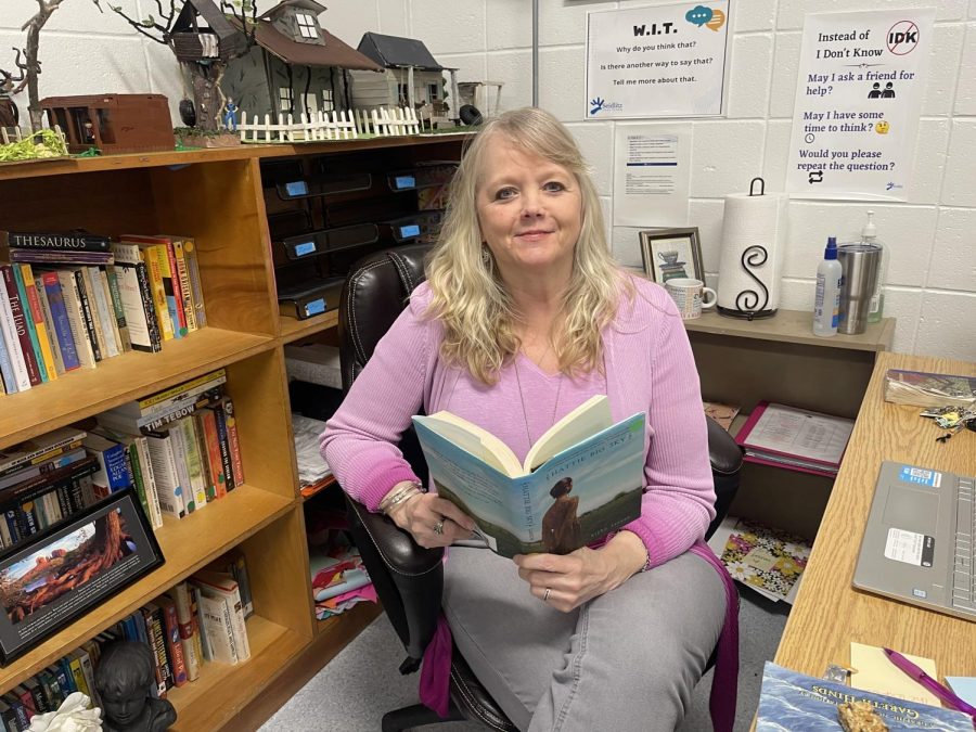 Student teacher Karen Post finished reading “The Woman They Could Not Silence” by Kate Moore. This book is about a woman in the 1850s who refused to let her opinion be silenced.