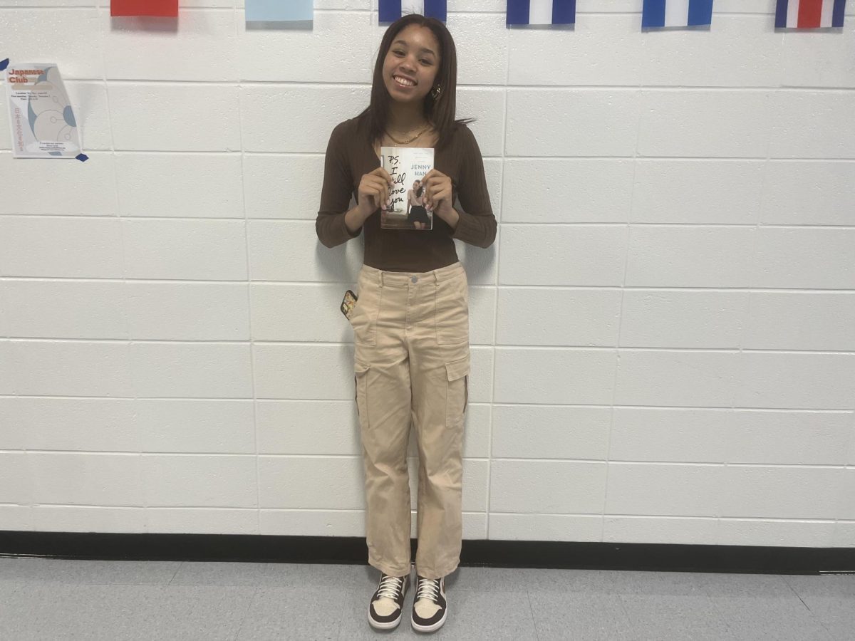 Junior Delani Gatson finished reading “P.S. I Still Love You” by Jenny Han. Han has written over 11 books and many of them have been published in more than 30 languages.