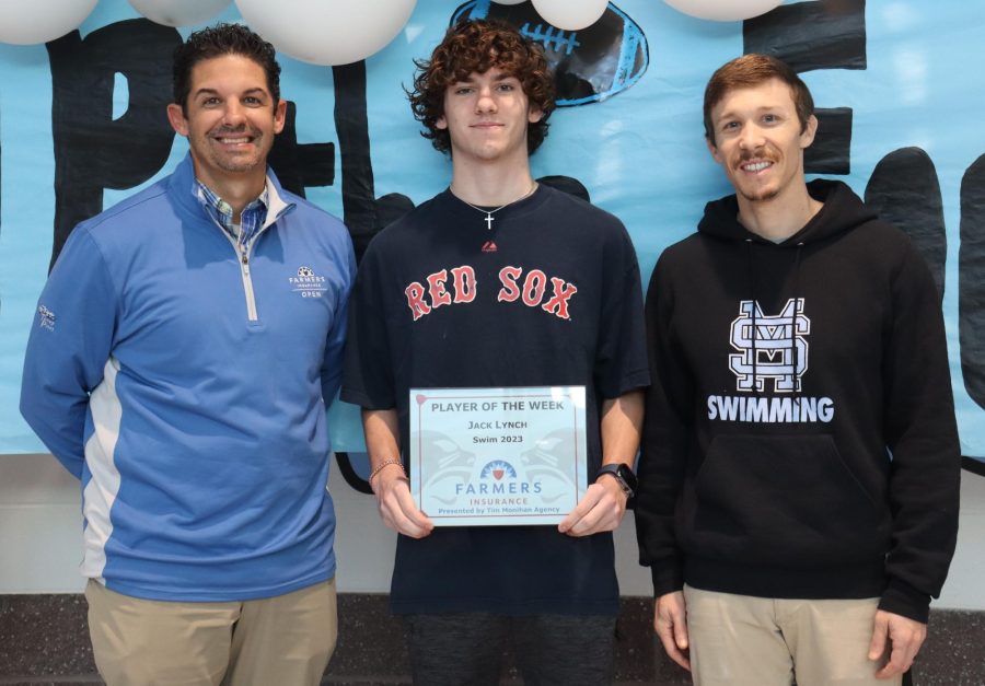 Sophomore Jack Lynch has been selected as the first Farmers Insurance Player of the Week for the winter sports season. Jack was chosen by head coach Derek Abrams for his leadership role and improvement this far into the season. 