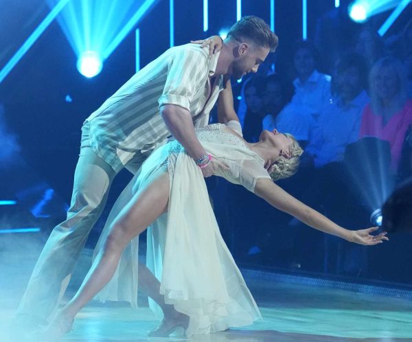The eliminations from week nine were Harry Jowsey and Rylee Arnold. They scored a total of 30 out of 40 points and received the least amount of votes from the fans. 