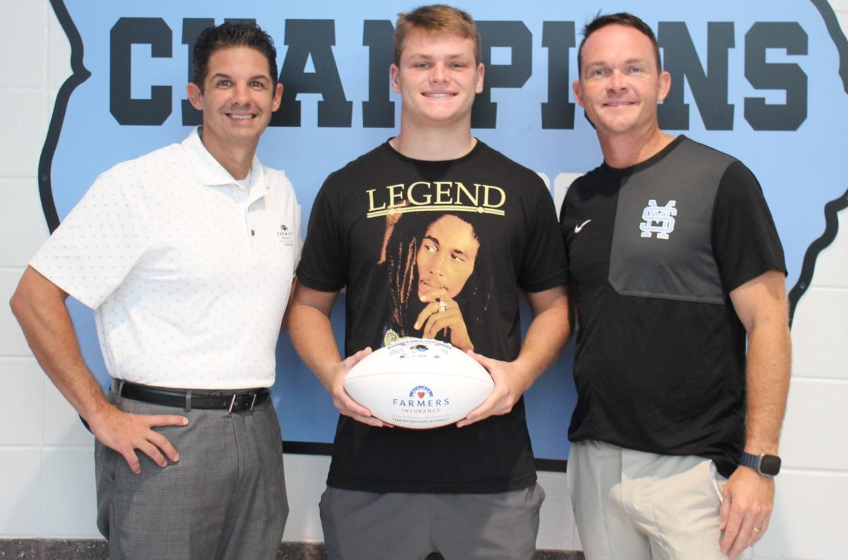 Junior linebacker Joey Grant is the eighth Player of the Week for the fall sports season. Football head coach David Cooper selected Joey Grant because of his leadership qualities and his ability to make the defense stronger.