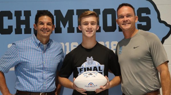 Junior running back Jack Murphy is the 12th Player of the Week for the fall sports season. Football head coach David Cooper selected Jack  Murphy because of his rushing performance against Central last week and his ability to be a hero when needed.