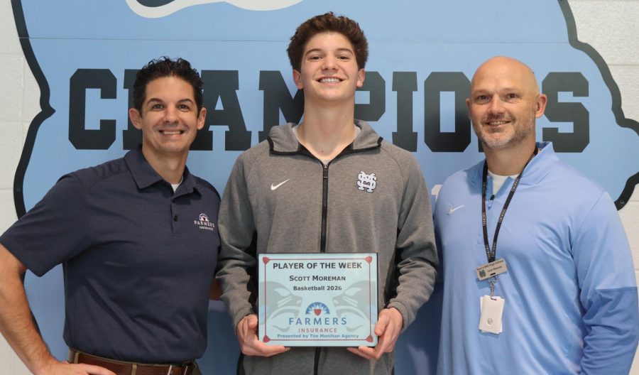 Junior Scott Moreman has been named the sixth Player of the Week for the winter sports season. He was chosen by head coach Josh Reeves for his success on the court. 